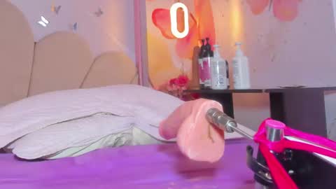 Snapshot of sam_naughty18 chatting on July 26, 2026, 2:13 pm sam_naughty18 online show from July 26, 2026, 2:13 pm