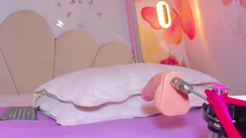 Snapshot of sam_naughty18 chatting on July 29, 2026, 2:32 am sam_naughty18 online show from July 29, 2026, 2:32 am