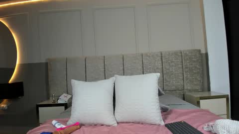 Snapshot of sam_naughtyy8 chatting on November 15, 2025, 11:40 am Sanem online show from November 15, 2025, 11:40 am