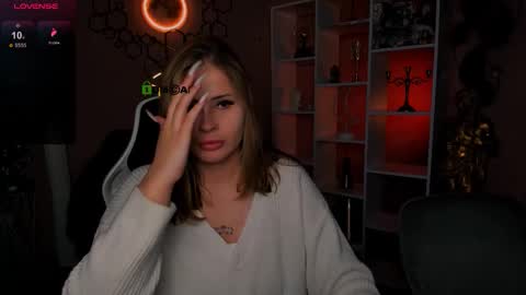 Sam online show from November 8, 2025, 8:07 pm