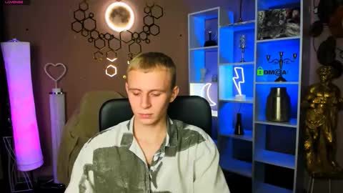 Sam online show from November 24, 2025, 8:08 pm