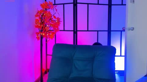 Snapshot of sam_pay chatting on October 16, 2025, 12:28 pm Sam online show from October 16, 2025, 12:28 pm