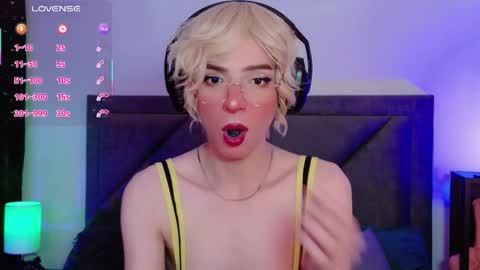 Snapshot of sam_russo chatting on March 8, 2026, 7:01 am Sam online show from March 8, 2026, 7:01 am