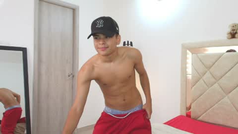 Snapshot of sam_tnt9 chatting on May 7, 2026, 3:06 pm sam_tnt9 online show from May 7, 2026, 3:06 pm