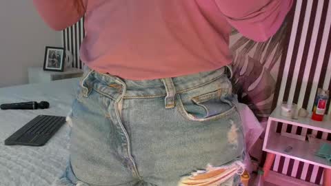 Snapshot of samaantha_white_ chatting on October 13, 2025, 11:54 am Samaantha online show from October 13, 2025, 11:54 am