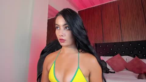  Samantha  online show from July 1, 2026, 3:45 pm