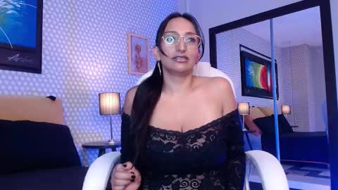 samanta6_ online show from September 10, 2025, 11:43 am