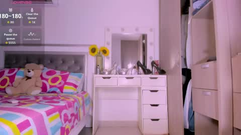 Snapshot of samanta_65 chatting on April 6, 2026, 4:46 am carolina online show from April 6, 2026, 4:46 am