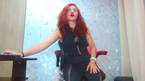 Snapshot of samanta_brownn_ chatting on December 24, 2024, 11:49 am samanta online show from December 24, 2024, 11:49 am