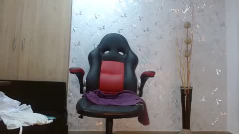 Snapshot of samanta_brownn_ chatting on February 23, 2025, 2:57 pm samanta online show from February 23, 2025, 2:57 pm