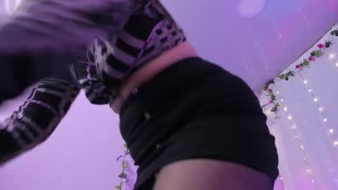 Snapshot of samanta_roberts1 chatting on February 26, 2025, 12:47 pm Samanta online show from February 26, 2025, 12:47 pm