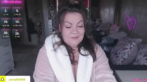 Snapshot of samanta_shy chatting on October 6, 2025, 7:06 am Marry online show from October 6, 2025, 7:06 am