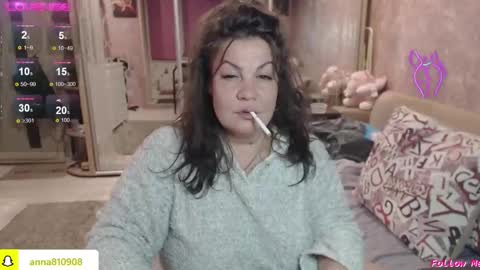 Snapshot of samanta_shy chatting on October 20, 2025, 8:42 pm Marry online show from October 20, 2025, 8:42 pm