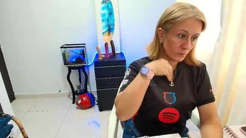 Samanta Stone online show from October 21, 2025, 9:59 pm