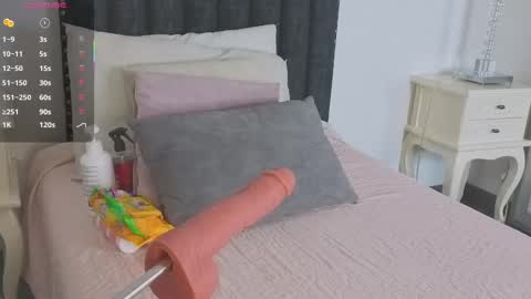 Snapshot of samanta_william chatting on October 1, 2025, 3:34 am samanta online show from October 1, 2025, 3:34 am