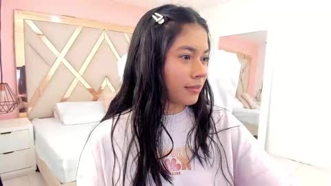 sam  online show from October 22, 2025, 2:34 am