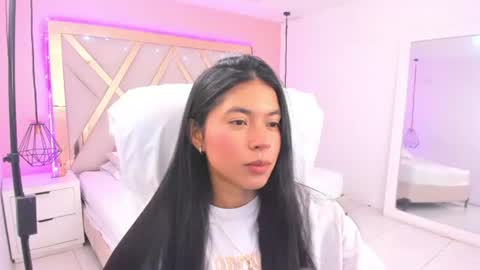 Snapshot of samantaa_shy chatting on July 26, 2026, 2:42 am sam online show from July 26, 2026, 2:42 am