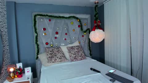 Snapshot of samantamaturehot chatting on December 31, 2024, 4:46 pm Samanta... online show from December 31, 2024, 4:46 pm