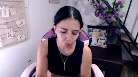 Snapshot of samantha2girl chatting on August 6, 2026, 10:11 pm samantha online show from August 6, 2026, 10:11 pm