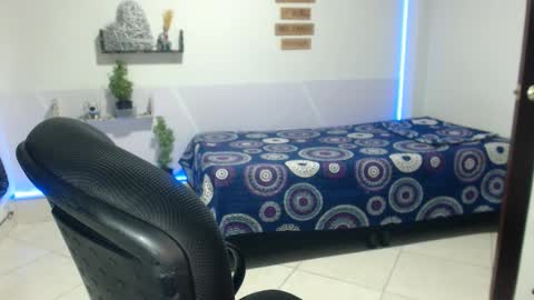 Snapshot of samantha__morris chatting on October 4, 2025, 3:37 am sammy online show from October 4, 2025, 3:37 am