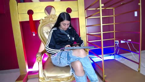  Aiko  Samantha  online show from January 15, 2025, 12:58 pm