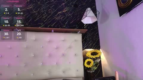 Snapshot of samantha_colins___ chatting on October 12, 2025, 9:36 pm samantha_colins___ online show from October 12, 2025, 9:36 pm