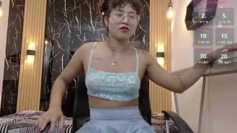 Snapshot of samantha_fox8 chatting on May 28, 2026, 11:29 am online show from May 28, 2026, 11:29 am