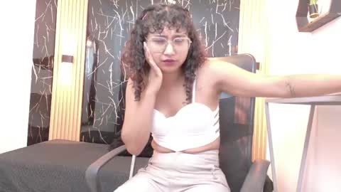 Snapshot of samantha_fox8 chatting on June 3, 2026, 10:51 am online show from June 3, 2026, 10:51 am