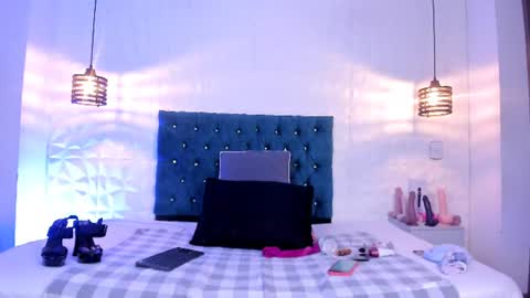 samantha_foxyy online show from July 14, 2026, 10:32 am