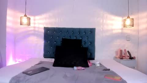 samantha_foxyy online show from August 9, 2026, 11:04 am