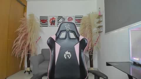 Snapshot of samantha_ga chatting on February 12, 2025, 8:18 pm Samantha ga online show from February 12, 2025, 8:18 pm