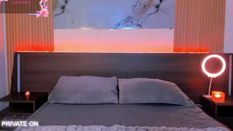 samantha_moons online show from May 11, 2026, 11:57 pm