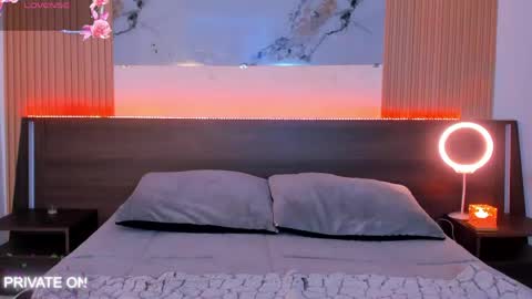 Snapshot of samantha_moons chatting on June 4, 2026, 12:27 am samantha_moons online show from June 4, 2026, 12:27 am