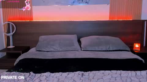 Snapshot of samantha_moons chatting on July 2, 2026, 12:10 am samantha_moons online show from July 2, 2026, 12:10 am
