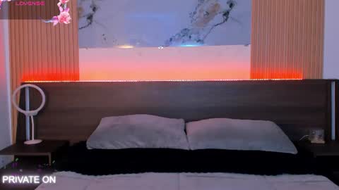 Snapshot of samantha_moons chatting on July 23, 2026, 12:13 am samantha_moons online show from July 23, 2026, 12:13 am