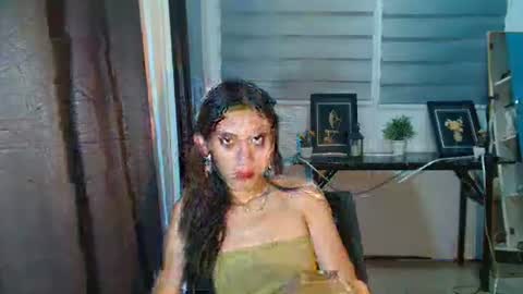 sam  tiara online show from April 26, 2026, 1:47 am