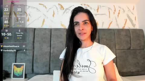 Snapshot of samantha_velle chatting on May 20, 2026, 2:07 am samantha_velle online show from May 20, 2026, 2:07 am