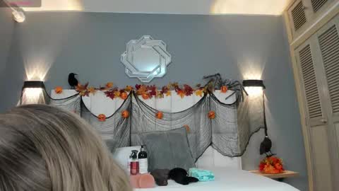 Snapshot of samanthaa_22_ chatting on October 18, 2025, 11:44 am  Samanthaa online show from October 18, 2025, 11:44 am