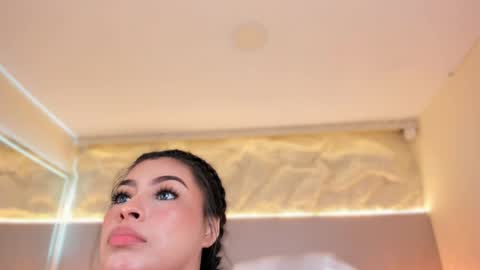  Samanthaa online show from June 9, 2026, 11:22 am