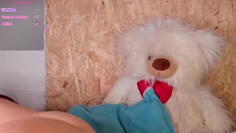 Sam online show from December 21, 2025, 5:36 am