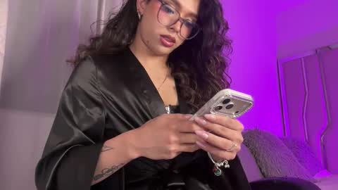Snapshot of samanthabernardo_ chatting on April 7, 2026, 4:02 am Samantha Bernardo online show from April 7, 2026, 4:02 am