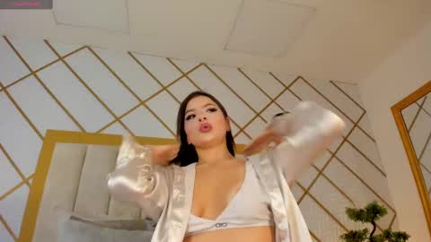   online show from March 4, 2025, 7:54 pm