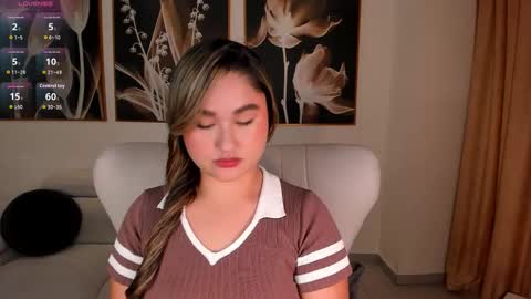 samanthaconnorx online show from September 8, 2025, 5:34 pm