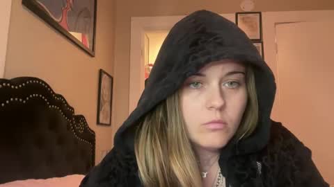 Snapshot of samanthafever chatting on October 14, 2025, 8:04 am samanthafever online show from October 14, 2025, 8:04 am