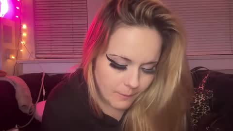 Snapshot of samanthafever chatting on January 15, 2026, 12:43 pm samanthafever online show from January 15, 2026, 12:43 pm