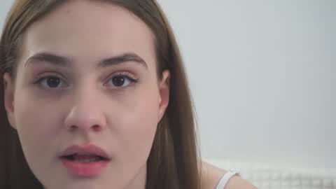 samanthajnss online show from February 26, 2025, 6:11 pm