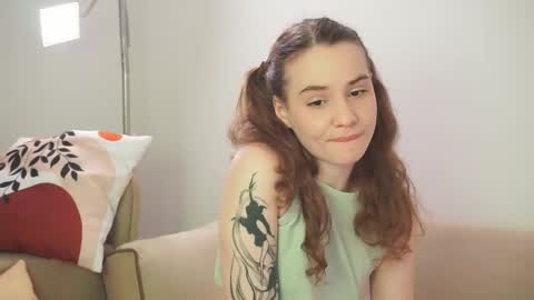 samanthajnss online show from March 12, 2025, 8:20 pm