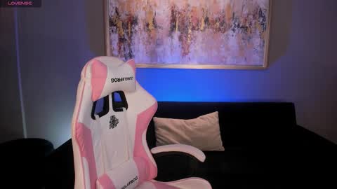 Snapshot of samanthaklein_ chatting on November 22, 2025, 2:54 am Samantha Klein online show from November 22, 2025, 2:54 am