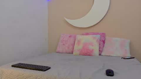 samanthalaurent online show from June 16, 2026, 6:54 pm