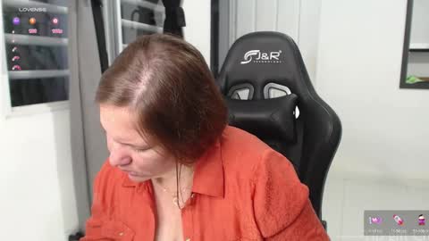 Samantha samy online show from December 15, 2025, 10:47 pm